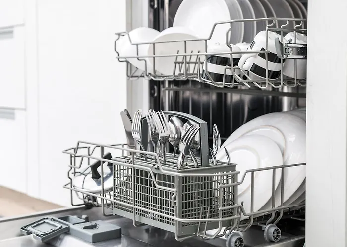 Garden Pool & Tennis On The - Happy アパート