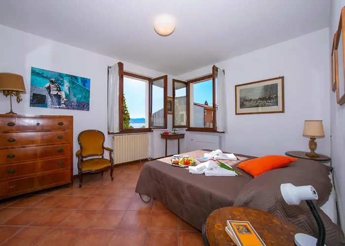 Garden Pool & Tennis On The - Happy アパート *