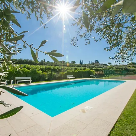 Garden Pool & Tennis On The - Happy